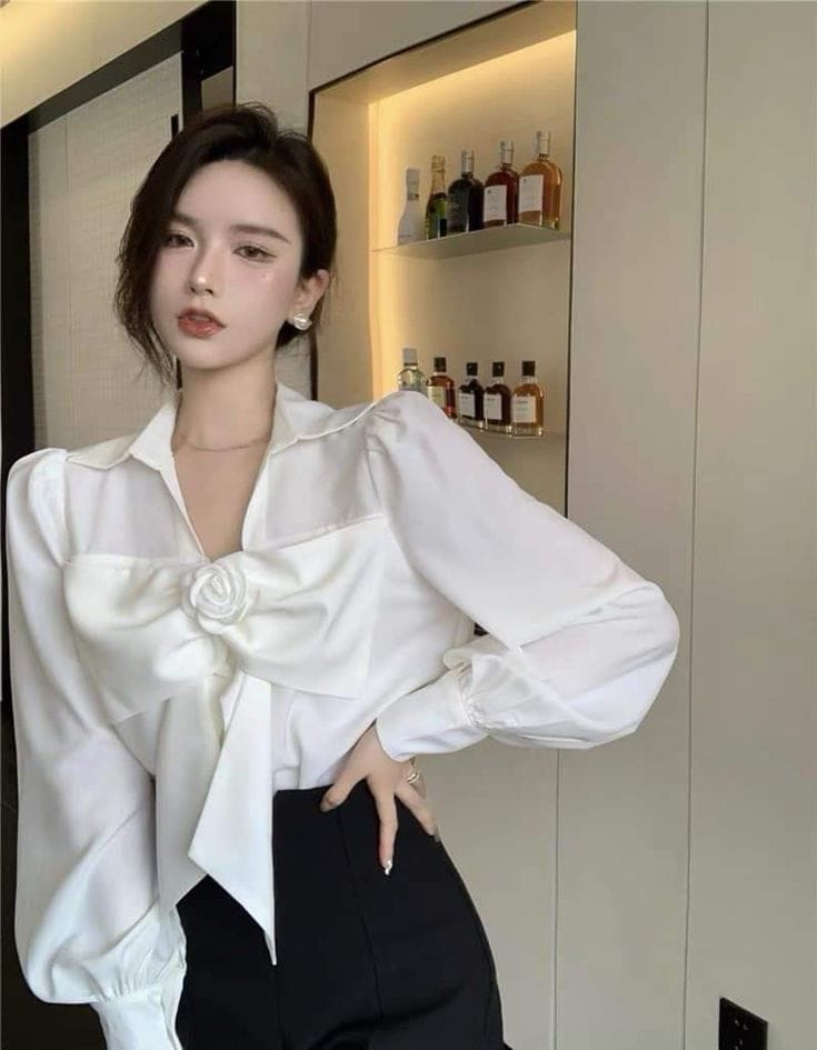 White Bow-tie Top